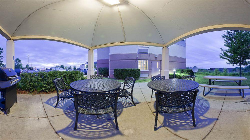 Sonesta Simply Suites Chicago Waukegan Exteriör bild
